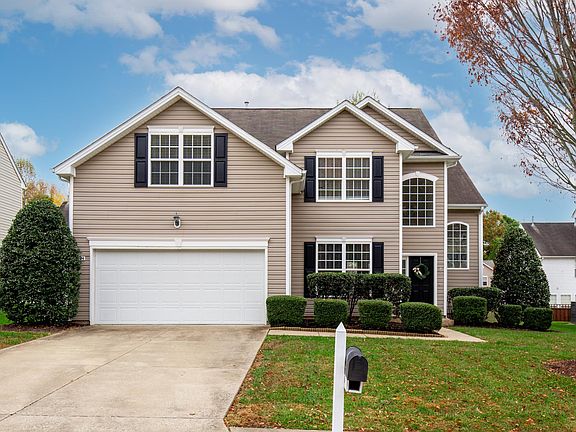 2nd image of 504 Queensbury Ln