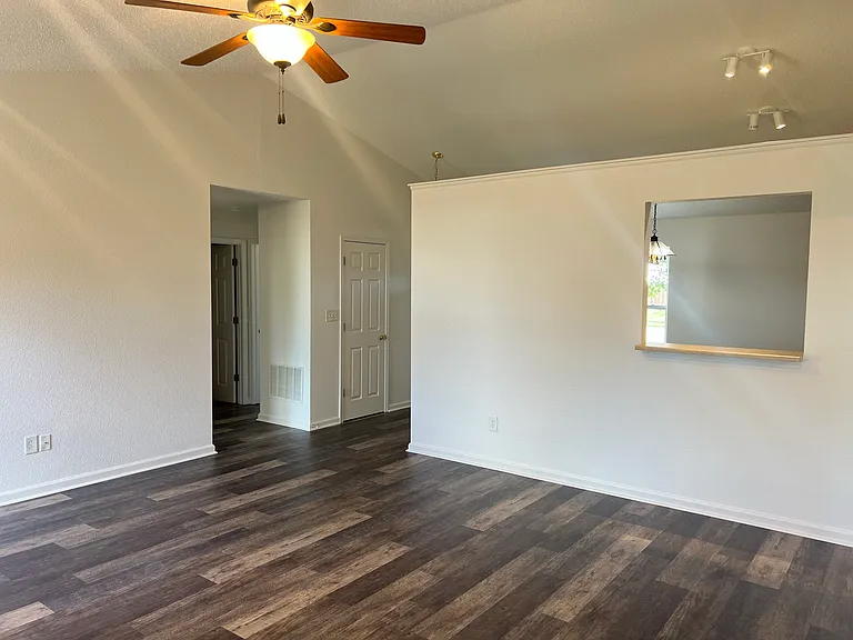 2192 Rolling Hill Ct — Photo 8