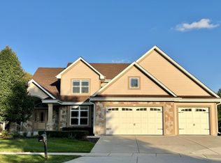 1213 Niagara Rd, Oconomowoc, WI 53066