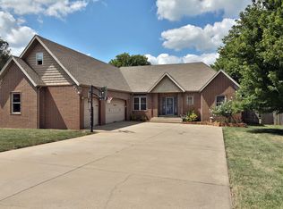 120 N Finch Ct, WILLARD, MO 65781