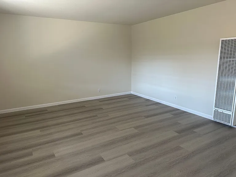 3518 Clinton Ave — Photo 5