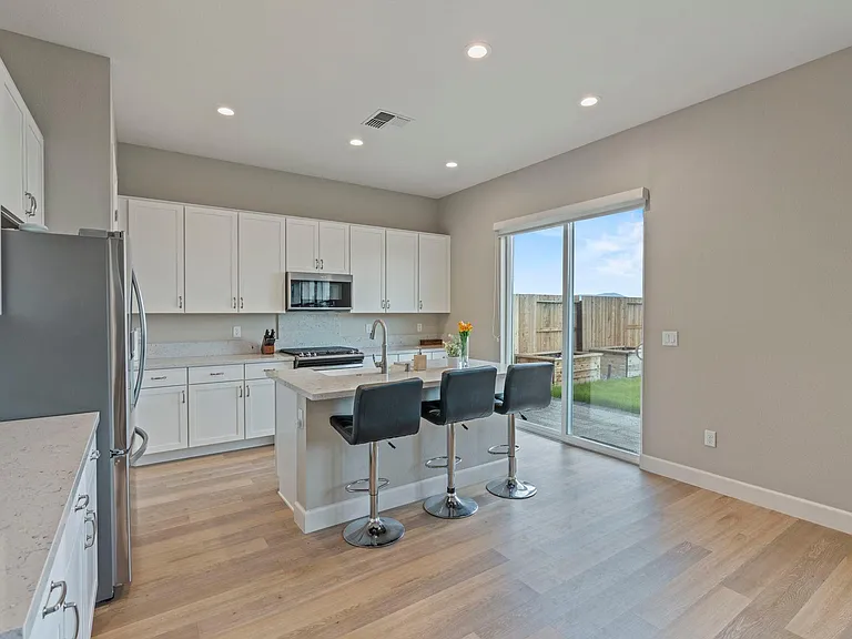 2813 Thistle Pine Ct — Photo 17