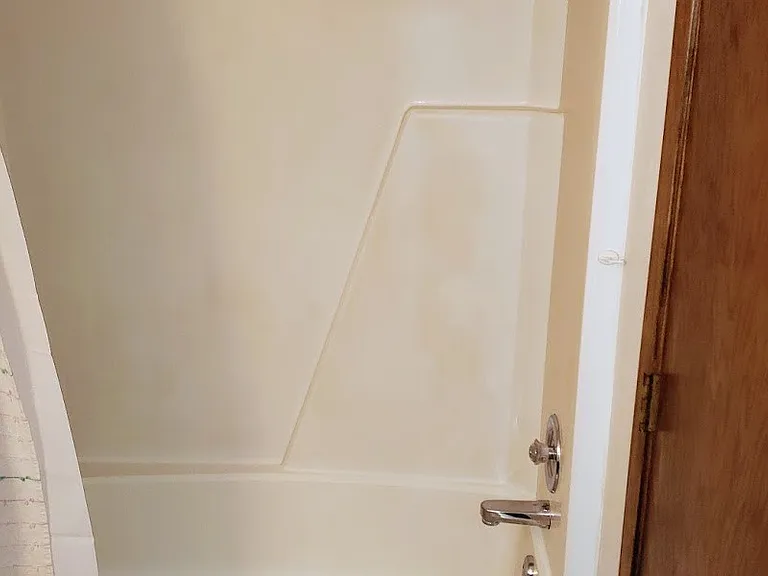 2323 Amberwood Dr — Photo 18