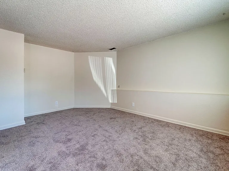 1455 Manitou Blvd — Photo 7