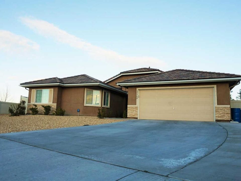 1st image of 37160 Waltham Pl