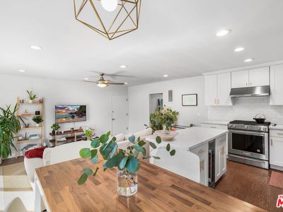 933 11th St APT 18, Santa Monica, CA, 90403