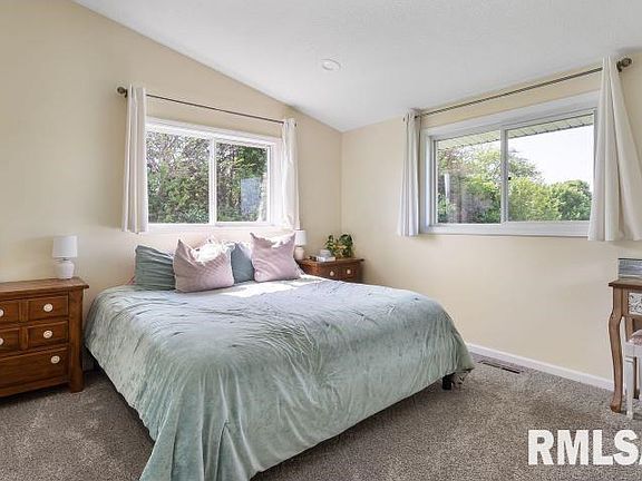 3rd image of 4241 180th St