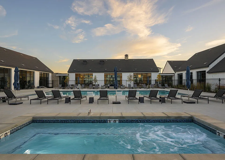 Seasons at Meridian Apartments