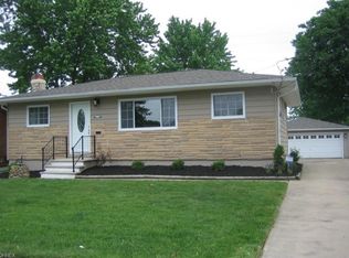 16370 Cynthia Dr, Brookpark, OH 44142