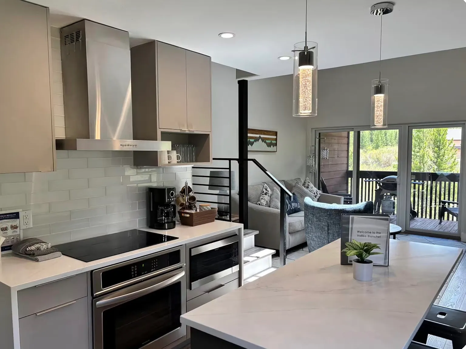 2 bed, 862 sqft, $3,000 — Photo 1