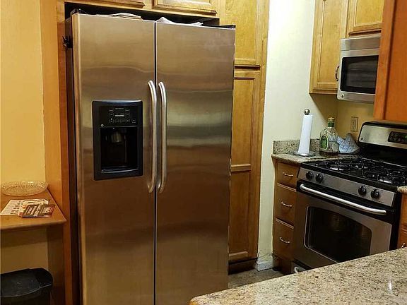2nd image of 16010 89th Ave APT 5J
