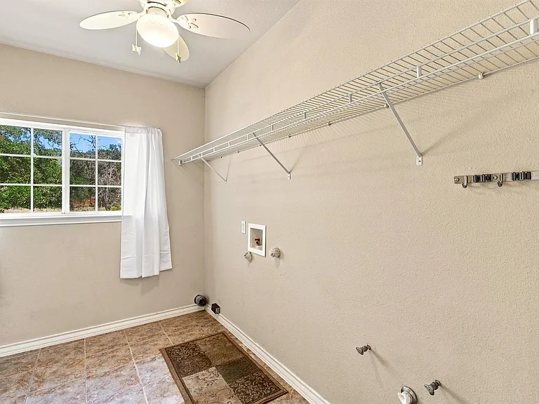 9729 FM 775 — Photo 25