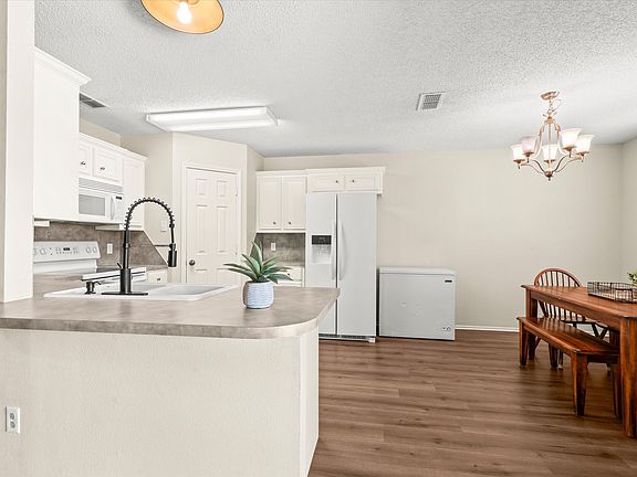 5th image of 6713 9th St