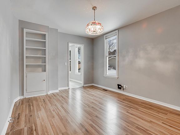 2nd image of 2014 Glenwood Ave #1