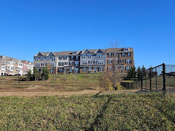 3rd image of 6047 Camerons Ferry Dr