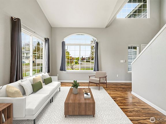 3rd image of 16510 156th Street SE