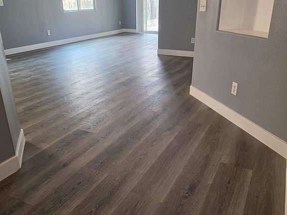 3rd image of 12787 Berrydale St