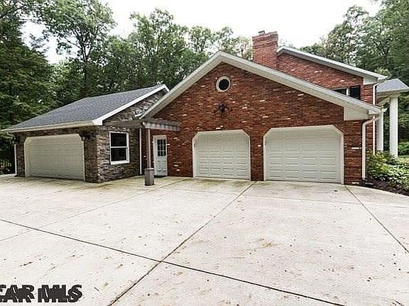 3rd image of Deerfield Dr