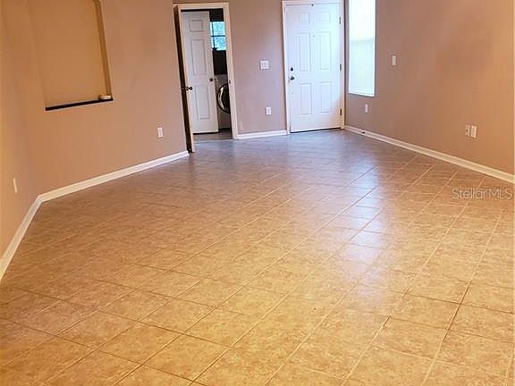 5th image of 817 College Chase Dr