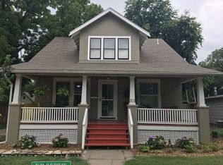 521 E 1st St, Newton, KS 67114