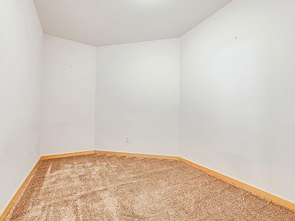 4th image of 115 E Broadway Ste 201