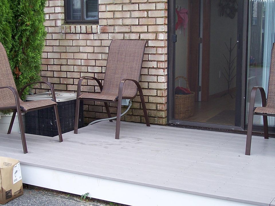 1st image of 275 N End Blvd APT B12
