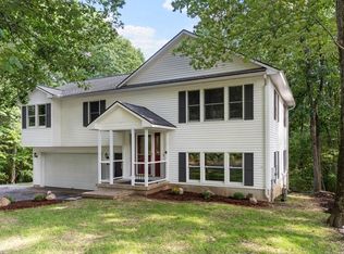 768 Burts Pit Rd, Northampton, MA 01062