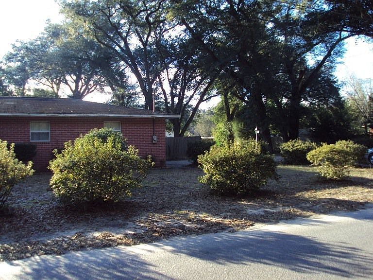 1st image of 1001 Deason Dr