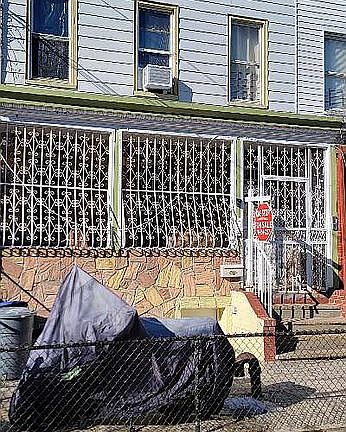 2nd image of 46 Essex St