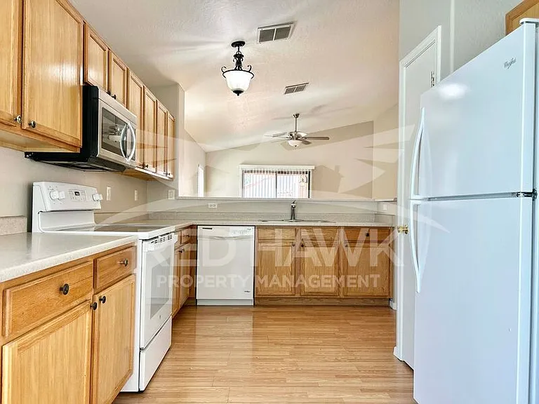 3162 W Sunshine Butte Dr — Photo 5