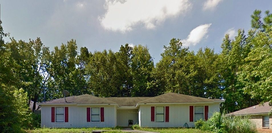 2nd image of 1390 Kurt Cir
