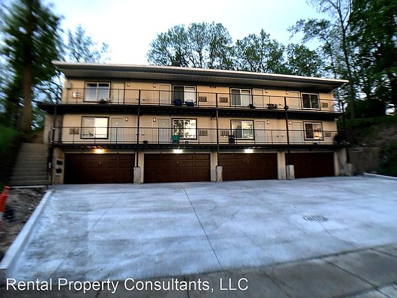2nd image of 536 Cedar St NE #9051962