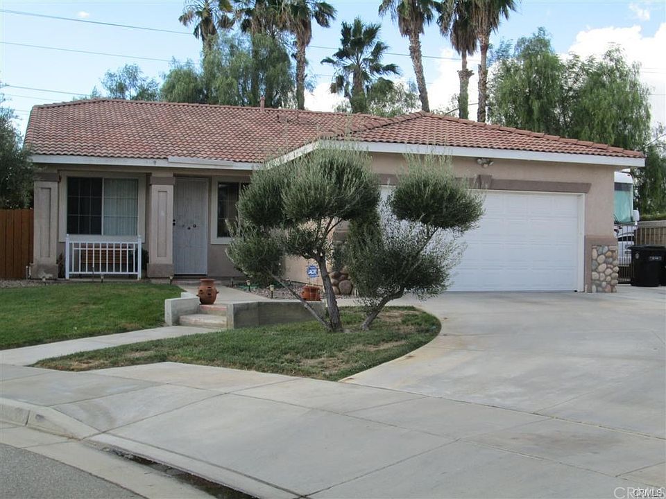 1st image of 969 Woodbridge Pl