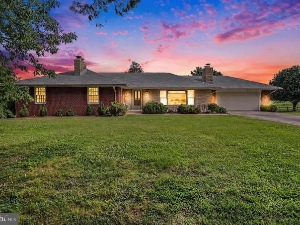 5 Eden Rd, Luray, VA 22835