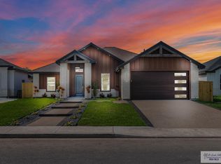 811 Ava Dr, La Feria, TX 78559