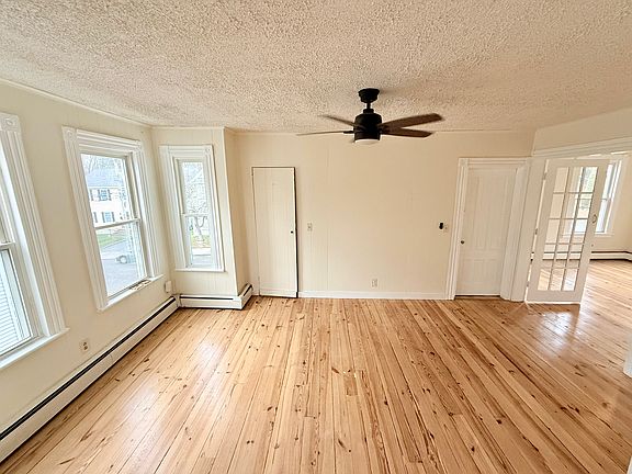 5th image of 38 Clover St APT 2
