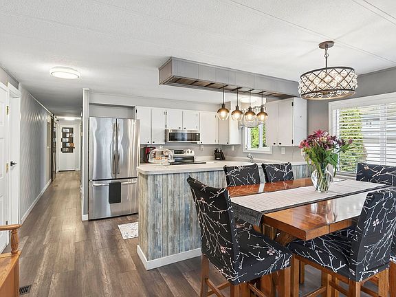 5th image of 2401 Ord Rd #38