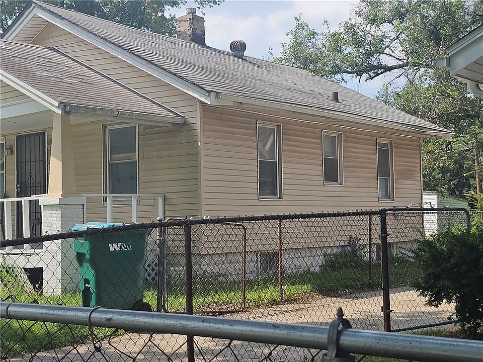 1st image of 1746 E Locust St