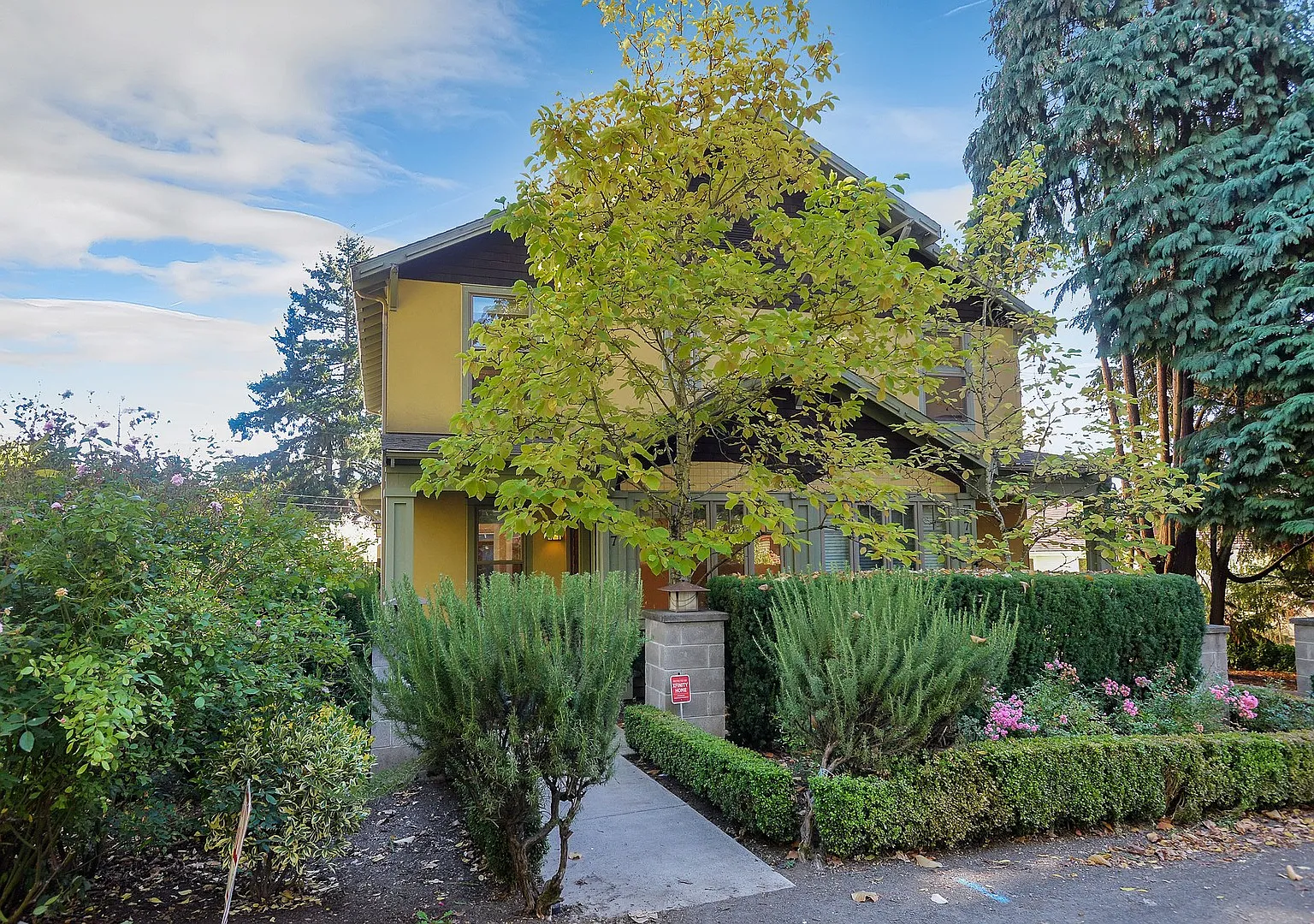 Charming Duplex in the Heart of Lake Oswego — Photo 3