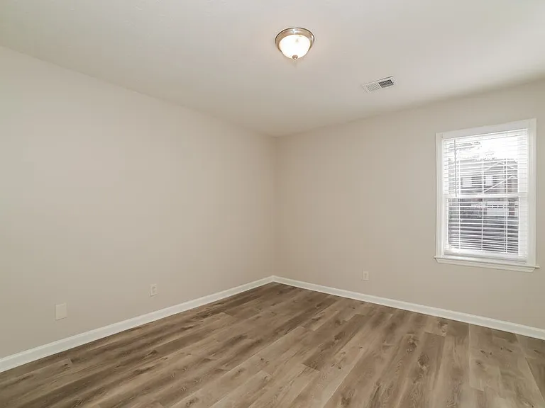 5690 Roundelay Way — Photo 13