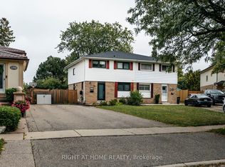2668 Hollington Cres, Mississauga, ON L5K 1E7