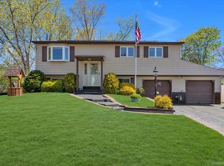 25 Deville Drive, Selden, NY 11784