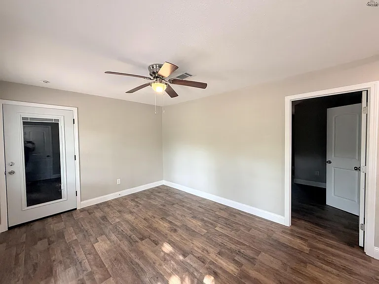 104 Sandy Ln — Photo 23