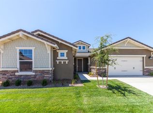 1862 N Regent Ln, Clovis, CA 93619