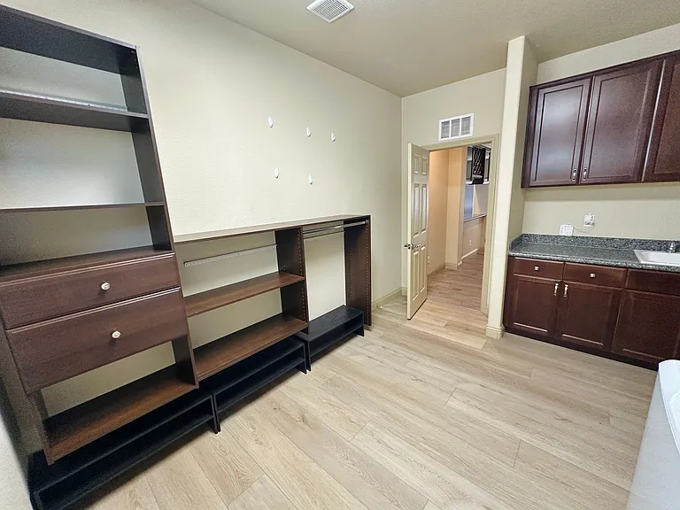 9842 Russian Hill St — Photo 29