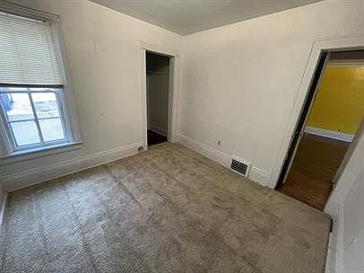 4th image of 326 Lincoln St #1