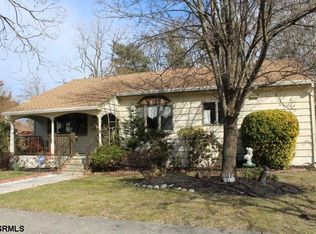 745 Bayview Dr, Absecon, NJ 08201