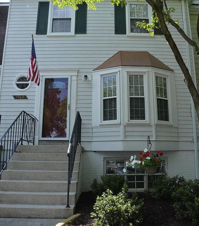 Exterior (Front)