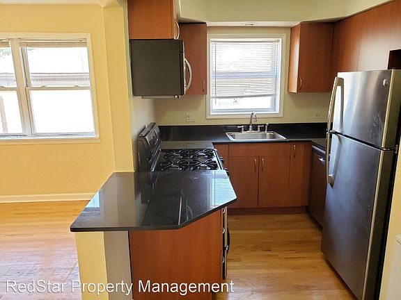 4th image of 2642 W Foster Ave APT 302