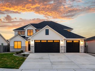 636 Lazio Way, Richland, WA 99352